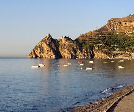 Le Zagare Apartments SantʼAlessio Siculo Buitenkant foto
