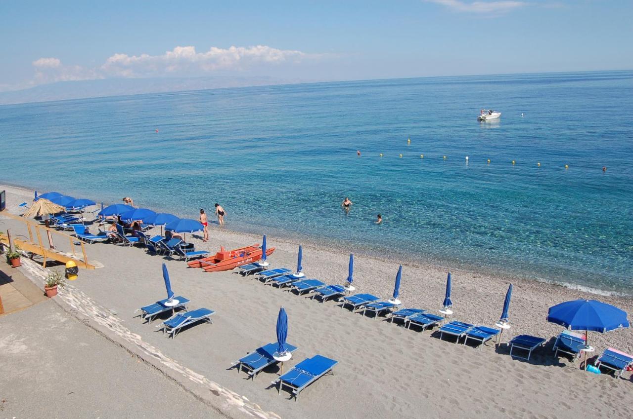 Le Zagare Apartments SantʼAlessio Siculo Buitenkant foto