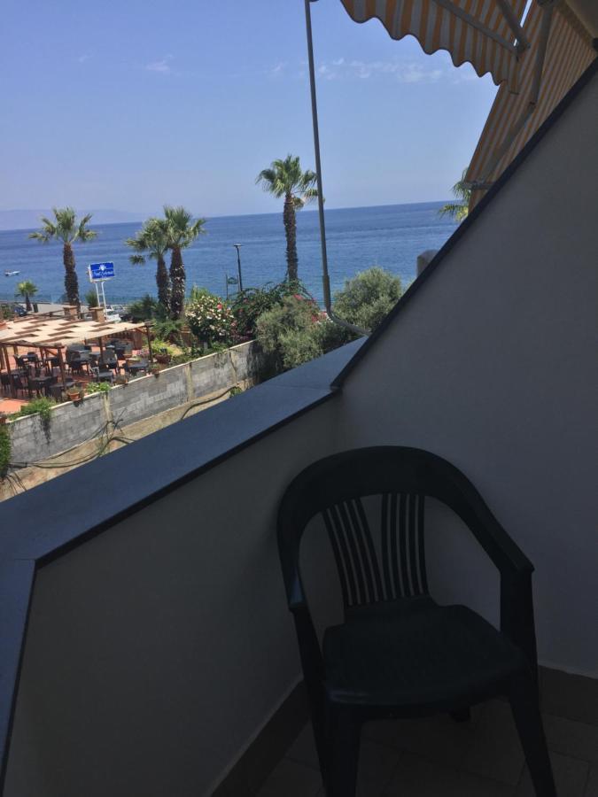 Le Zagare Apartments SantʼAlessio Siculo Buitenkant foto