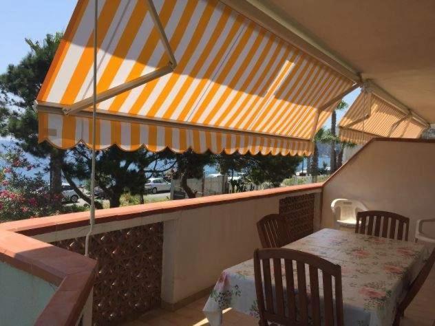 Le Zagare Apartments SantʼAlessio Siculo Buitenkant foto